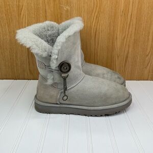UGG Bailey Button Boots with Azalea Charm Gray